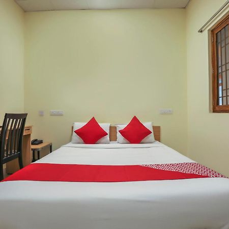 Hotel O Om Sakthi Hotel Pondicherry Exterior photo