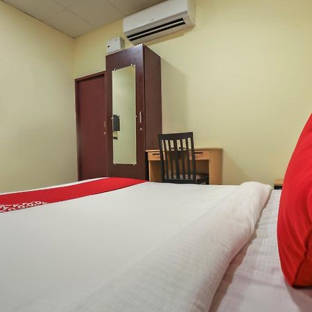 Hotel O Om Sakthi Hotel Pondicherry Exterior photo