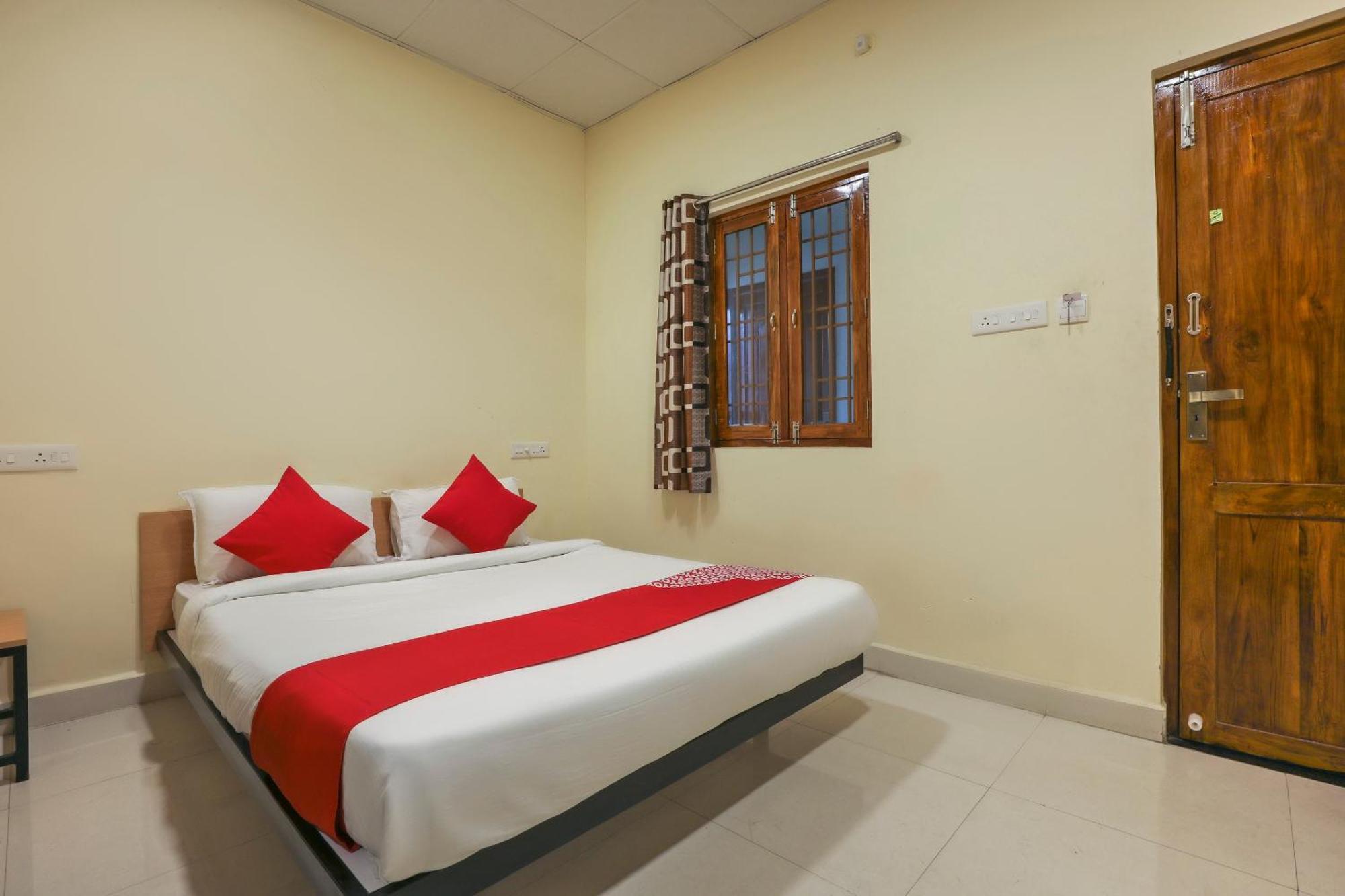 Hotel O Om Sakthi Hotel Pondicherry Exterior photo