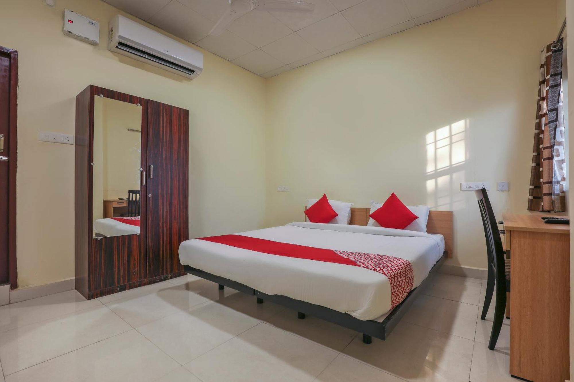Hotel O Om Sakthi Hotel Pondicherry Exterior photo