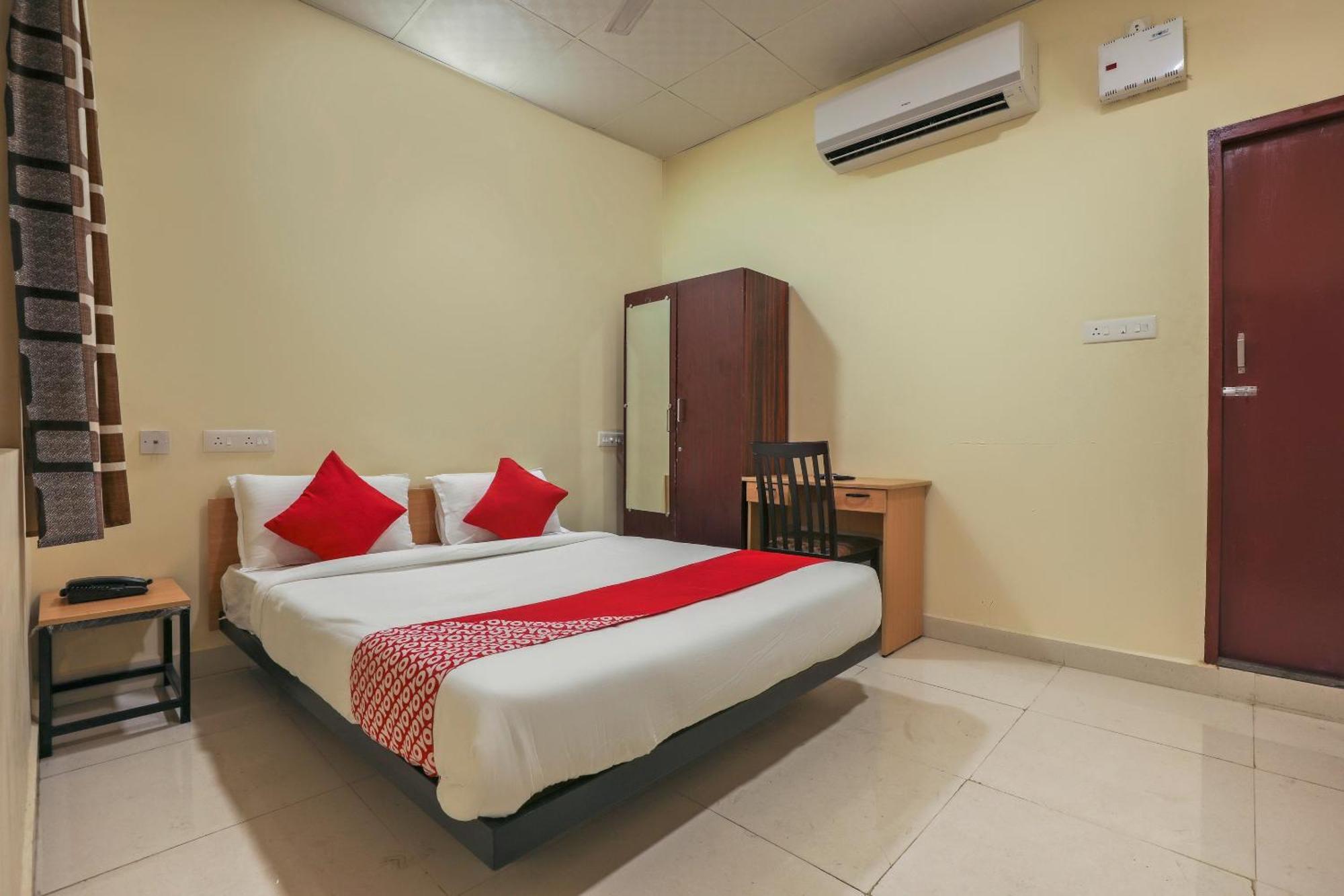 Hotel O Om Sakthi Hotel Pondicherry Exterior photo